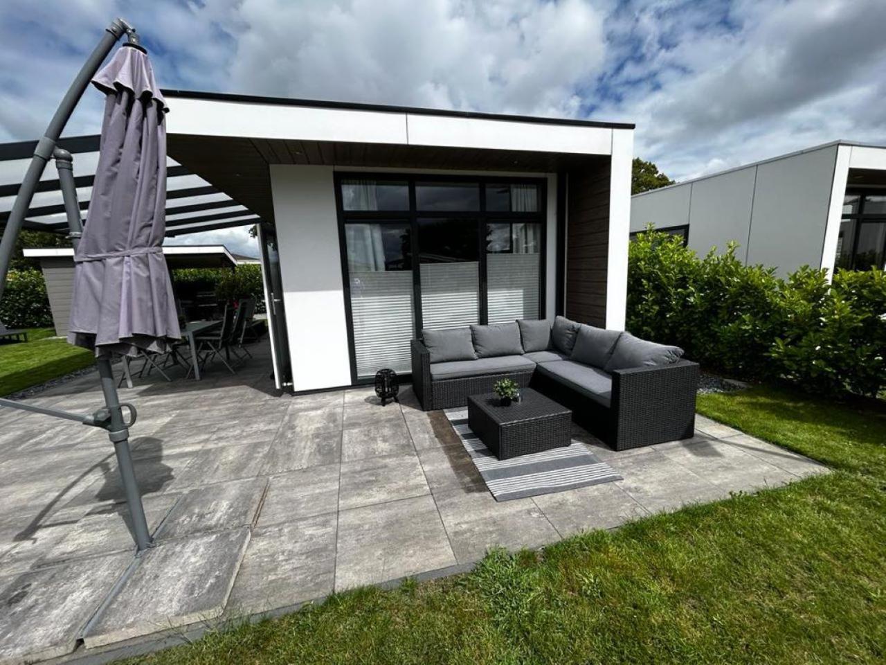 Ferienhaus / Chalet / Bungalow Am See, Holland, Niederlande, Lathum Dış mekan fotoğraf
