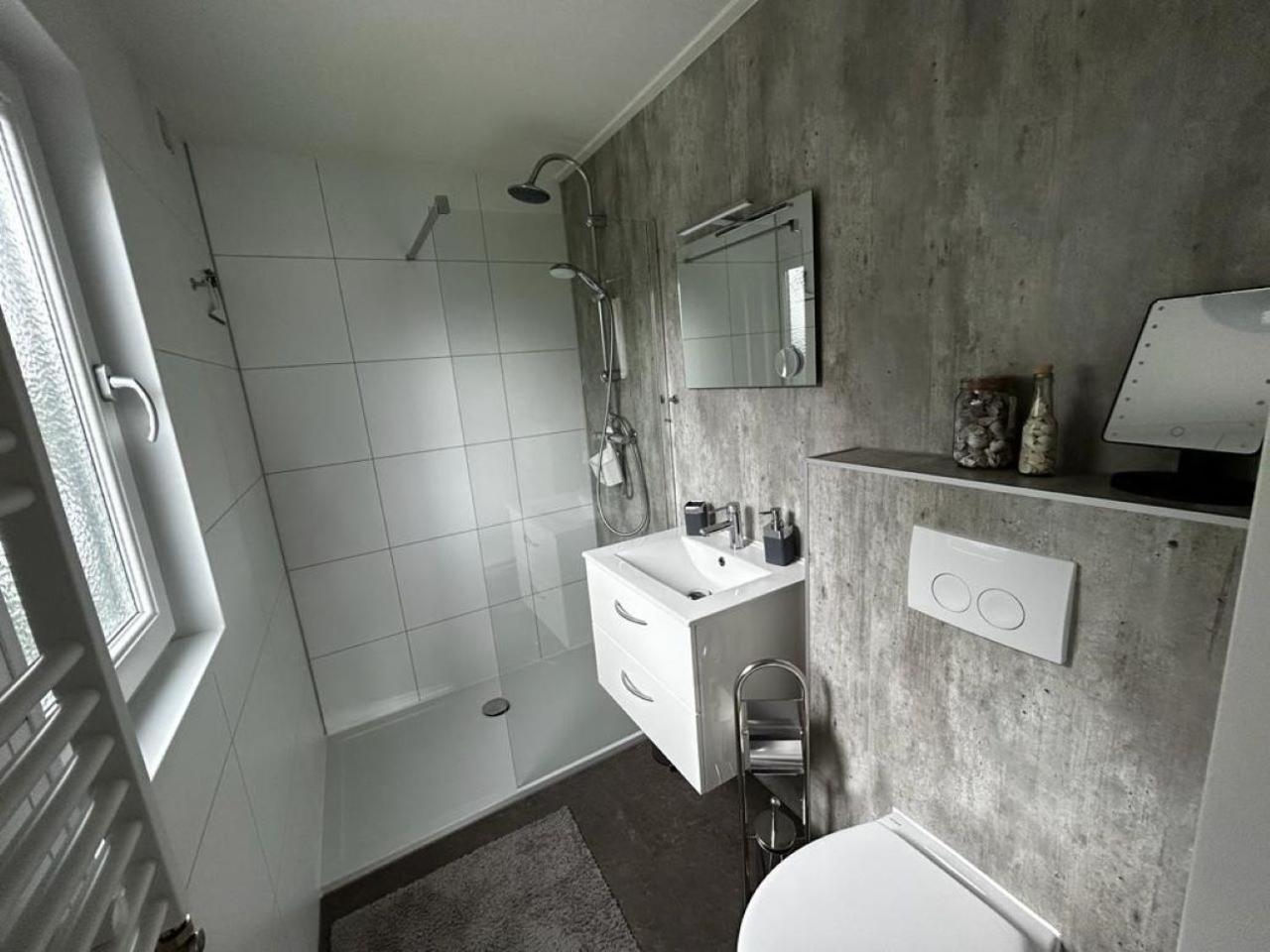 Ferienhaus / Chalet / Bungalow Am See, Holland, Niederlande, Lathum Dış mekan fotoğraf